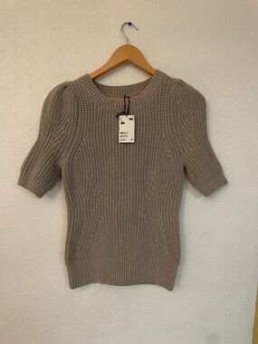 H&M Knit Top – NWT – Size 6